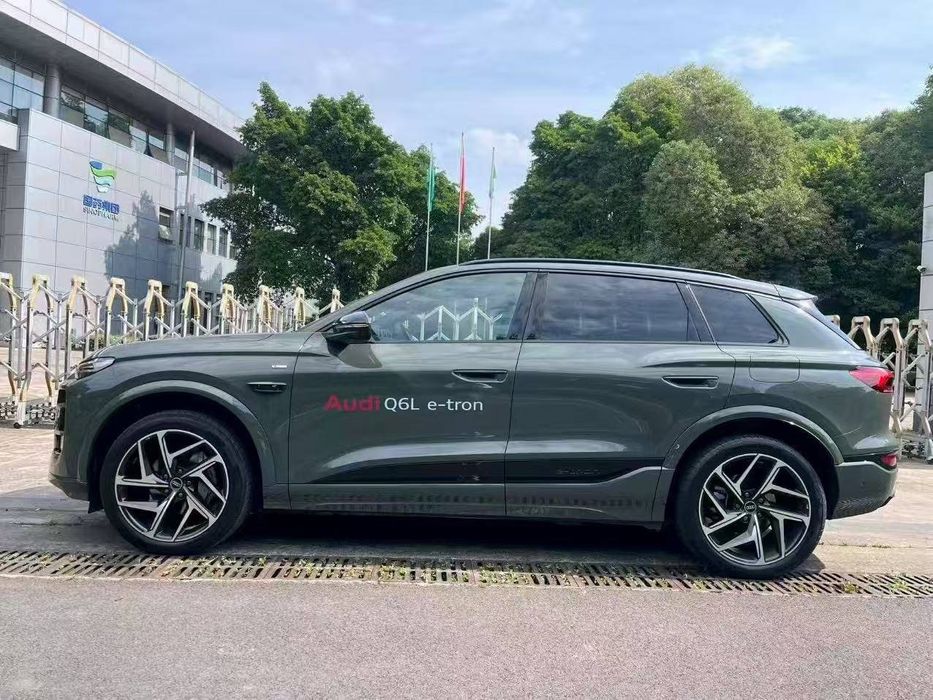 Audi Q6L e-tron 2026 SUV электричка