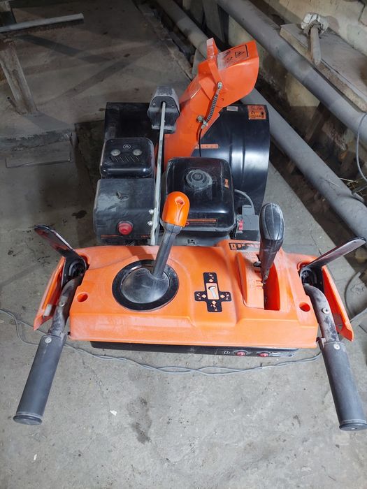 Снегоуборочная машина