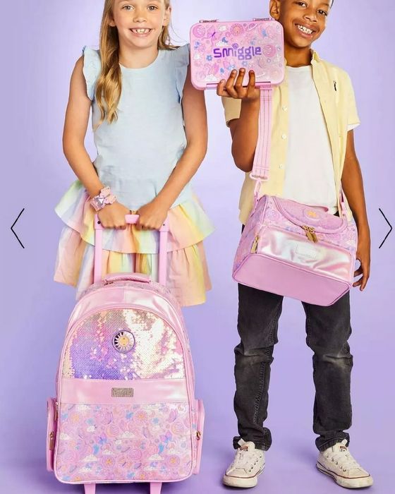 Рюкзаки и школьные принадлежности бренда Smiggle