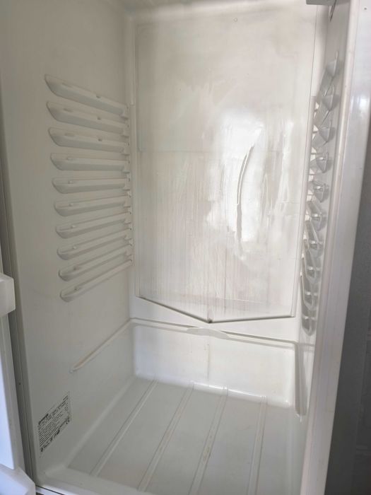 Хладилник и фризе за вграждане