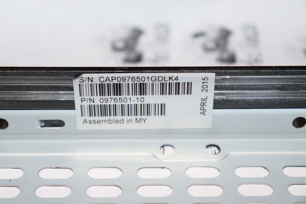 Caddy Server Original 3.5" Sun Oracle Storage DE2-24C / ZFS 7120/7320/7420 PN: 7 0 9 6 0 3 2 / 0 9 7 6 5 0 1 - 1 0