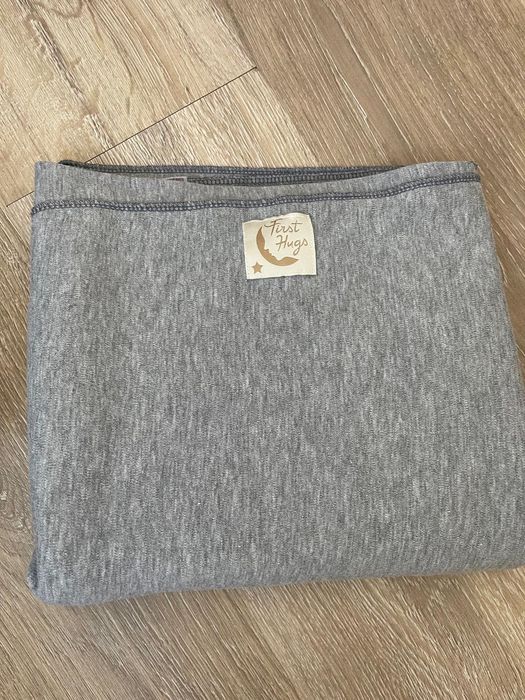 Vând Wrap (marsupiu)  elastic First hugs