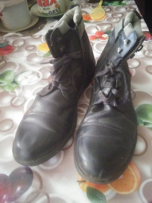 Мужские ботинки черние чисто кожа