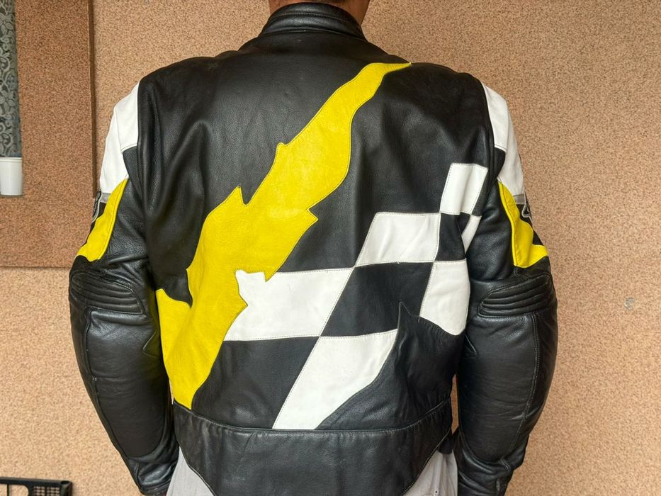 Продам куртку для езды