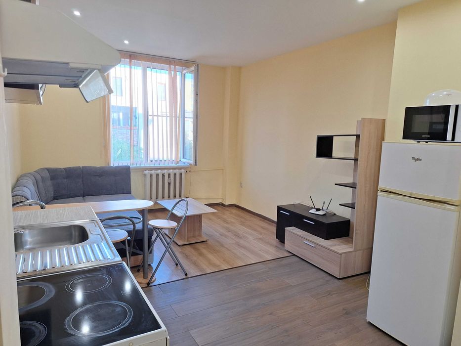 Дава се под наем Двустаен апартамент в Перник, Красно село - 49 кв.м за 295.8 € - Снимка #5