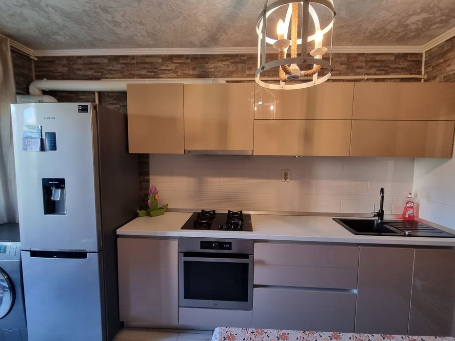 Închiriez apartament 2 camere ultracentral