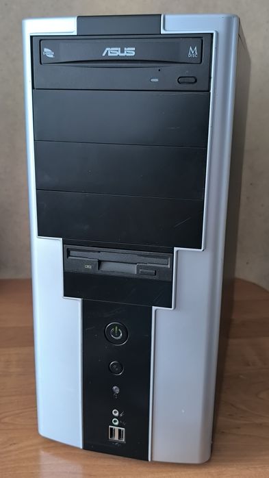 Компьютер системный блок.