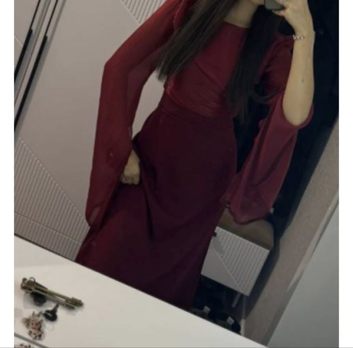 Продам платье красивое