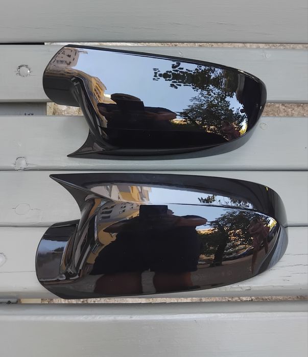 Гумени уплътнения за Ауди А3 Р8,три врати-30лв.Капаци за огледала-59л.