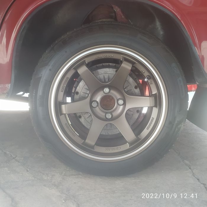 Продам диски почти новые