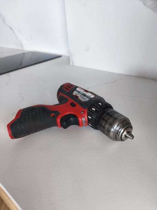 Milwaukee M12 BDD - Акумулаторен винтоверт 12V