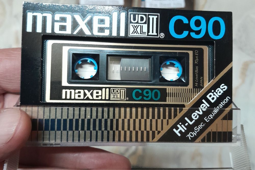 Аудио касети - MAXELL UD XLII  / Златен / C - 90 мин. - хром