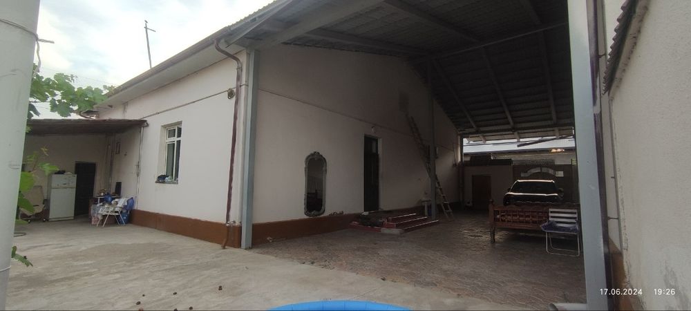 6 sotih. 6 xona  tayor biznesi bilan uchastka sotiladi