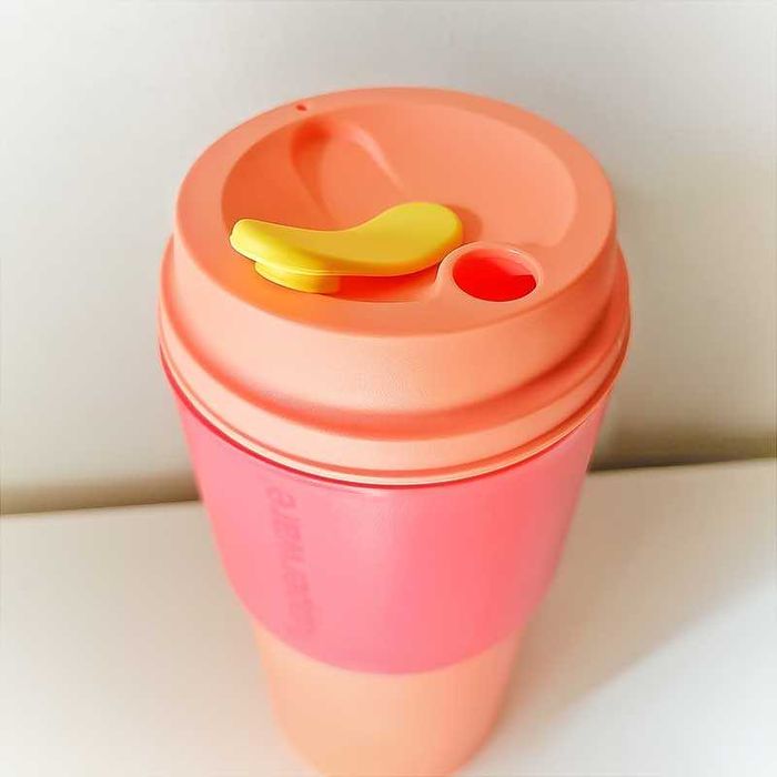 Чаша за кафе 490 мл Tupperware с капак и гумен пръстен