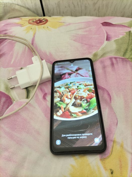 Продам телефон SAMSUNG   А12