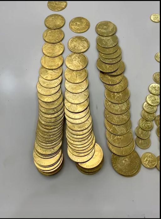 Vând monede placate cu aur de 24k  1/1 cu cele originale