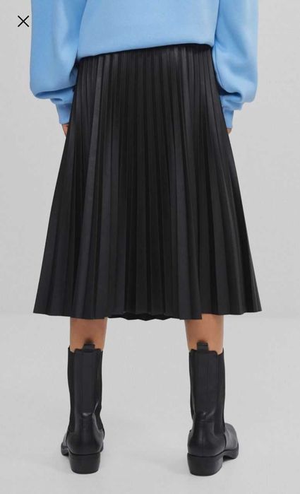 Юбка кожаная с Америки, Фирма Bershka. Размер М.