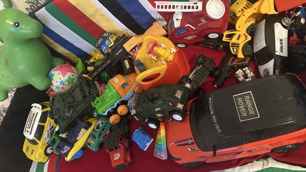 Игрушки для мальчика