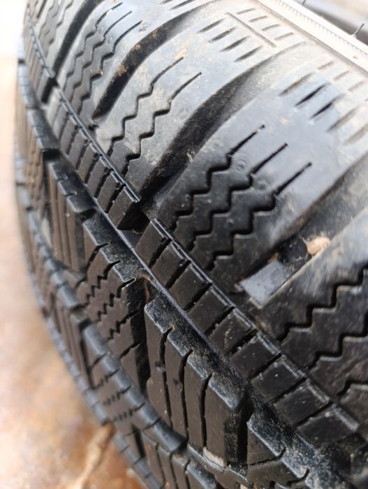 Продавам гуми.195/65/16С