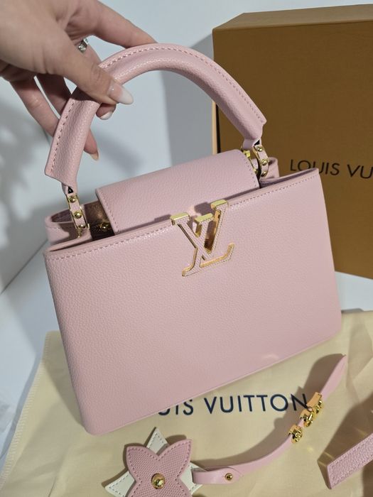 Чанта Louis Vuitton Capucines