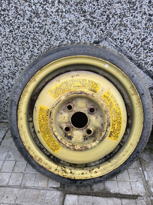 Резервна гума (патерица)