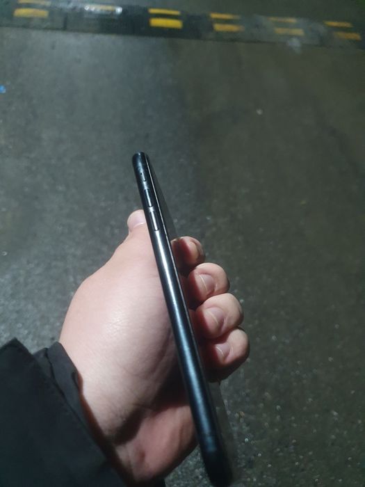 Iphone XR все в родне
