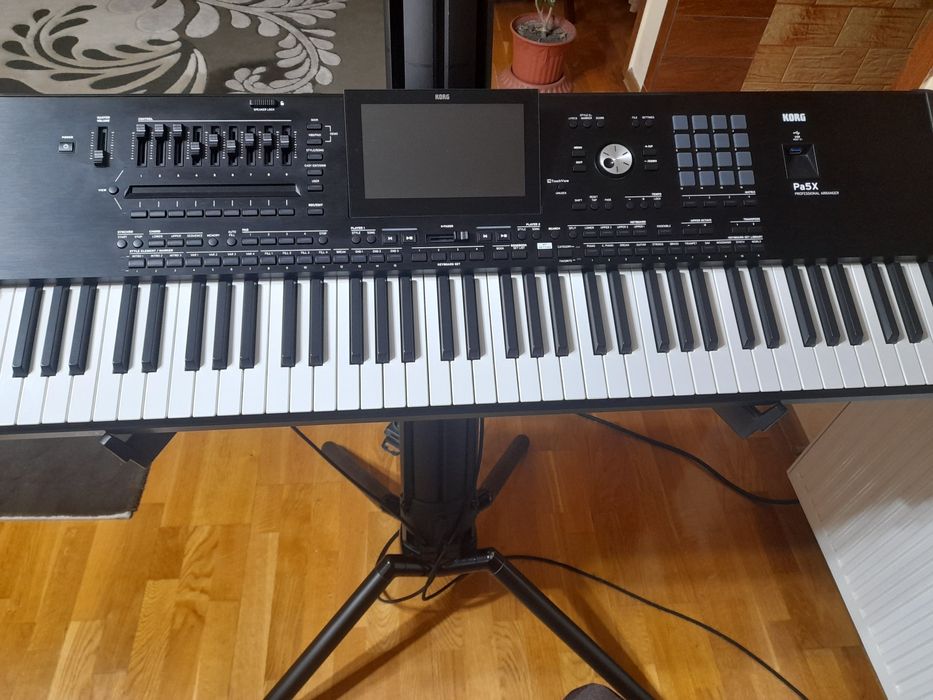 Korg Pa 5 X /76 2024