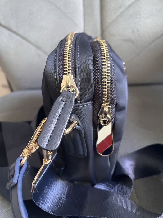 TOMMY HILFIGER чанта дамска