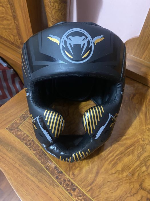 Шлем Venum L/XL в черном цвете