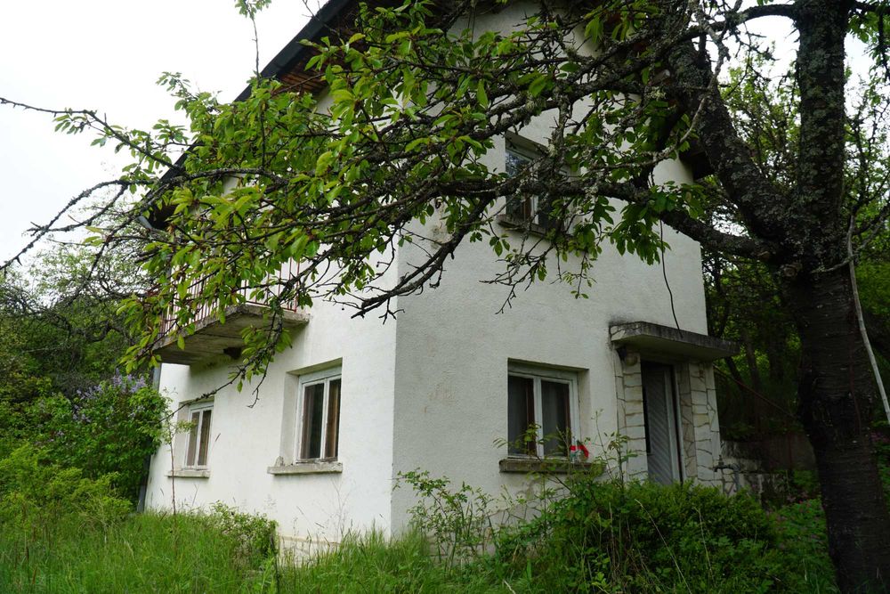 Къща село Белица, махала Бойчиновци, Община Ихтиман, Софийска област