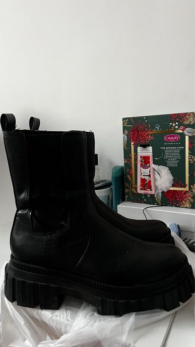 Батинка Stradivarius