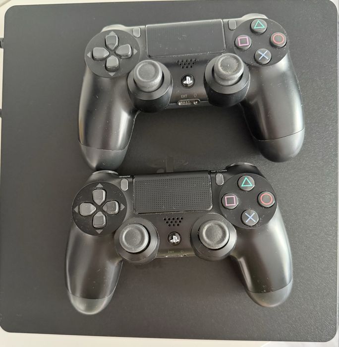 Playstation slim 4
