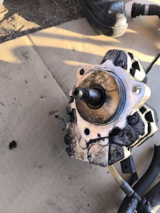 Горивна помпа Bmw e60 e61 530d 231кс m57 м57