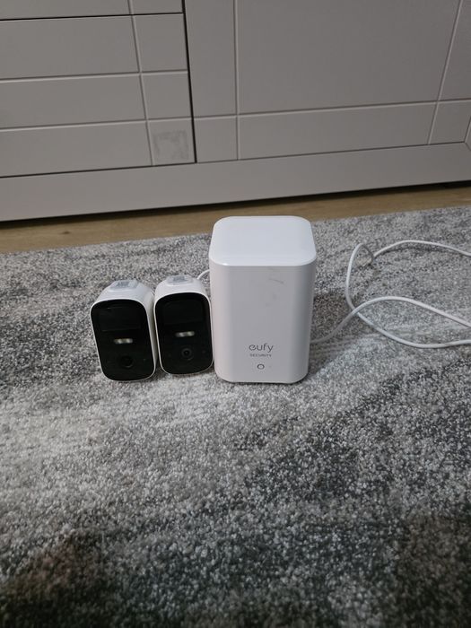 Sistem supraveghere wierless Eufy cu 2 camere video