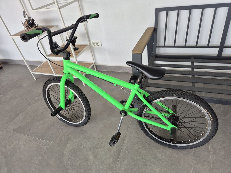 Vând bicicleta bmx!