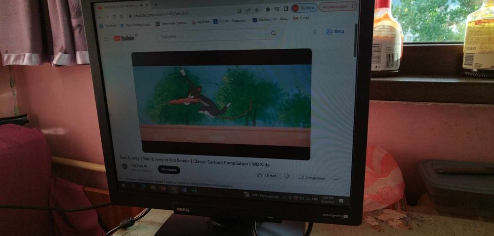 Монитор много запазен