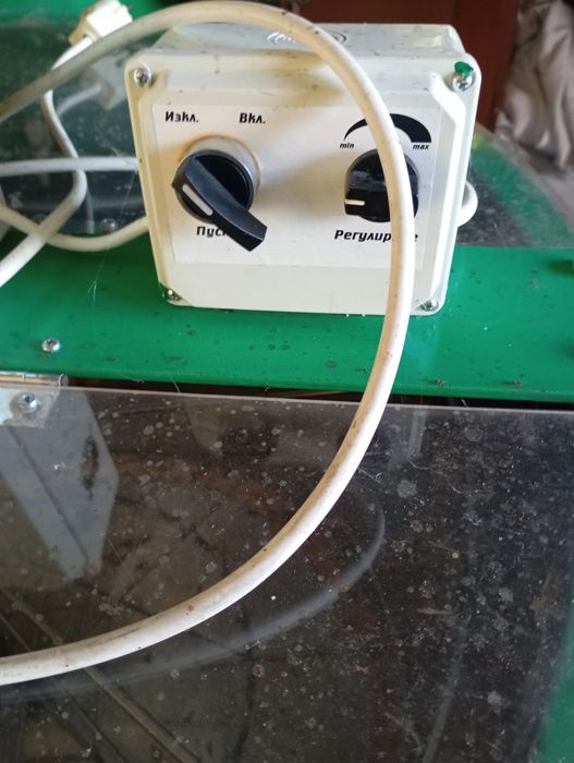 Пчеларско оборудване , машина за инвентиран сироп, eл. нож, вана