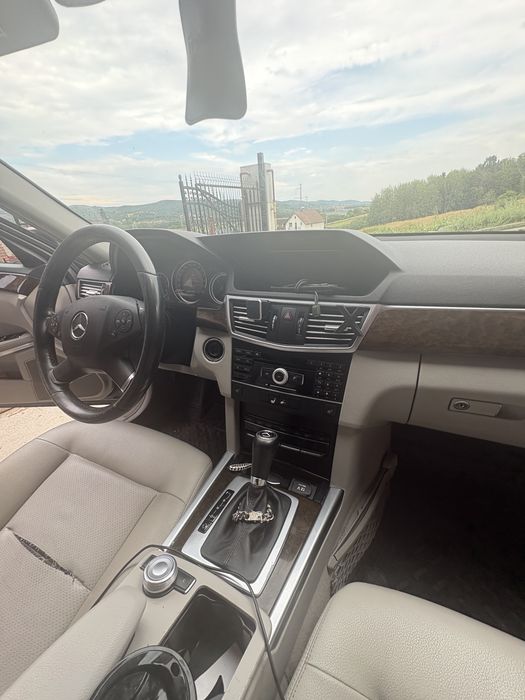 MERCEDES-BENZ E-Class 2010 — imagine 4