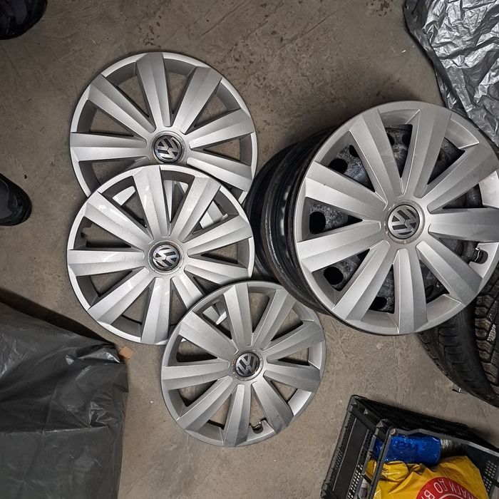 Оригинални тасове за пасат 16 цолови