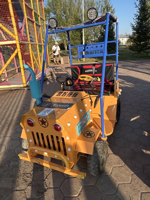 Светящейся трактор