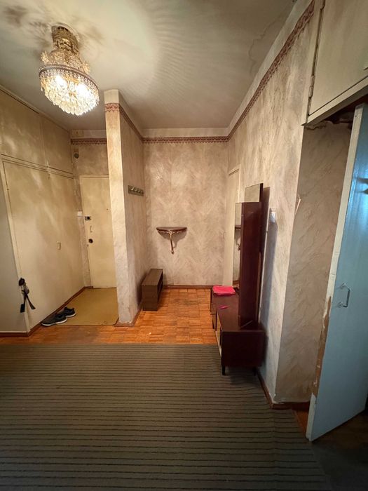 Продаётся кв 2/2/5 Куйлюк массив 4 Мирабадский район