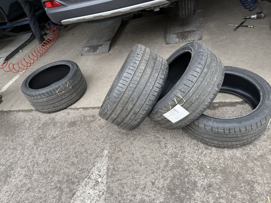 Michelin Pilot Super Sport 255/40/20 и 295/35/20