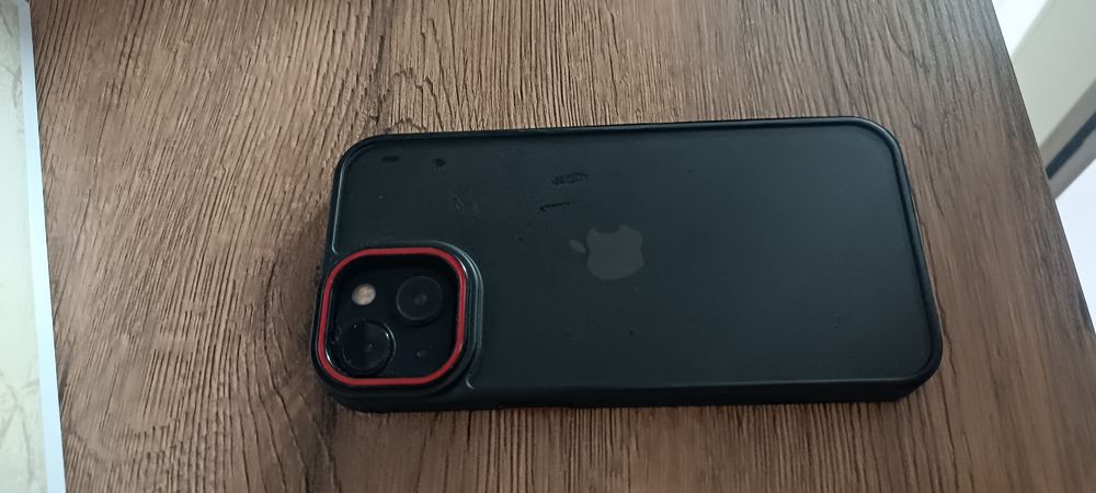 IPhone 13 смартфон