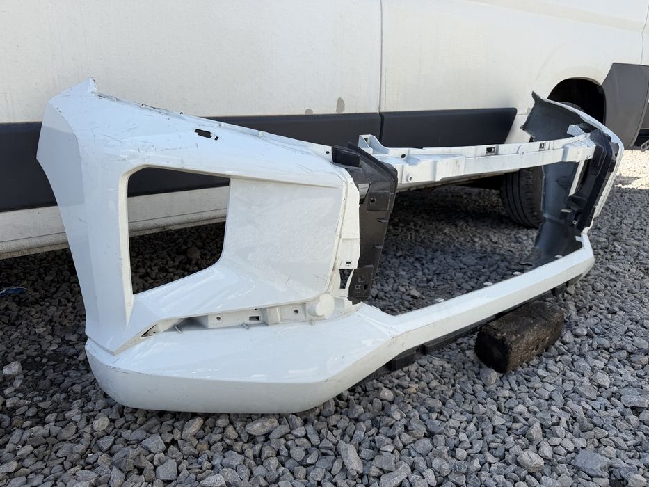 Предна броня за Mitsubishi L200 (2019-2022)