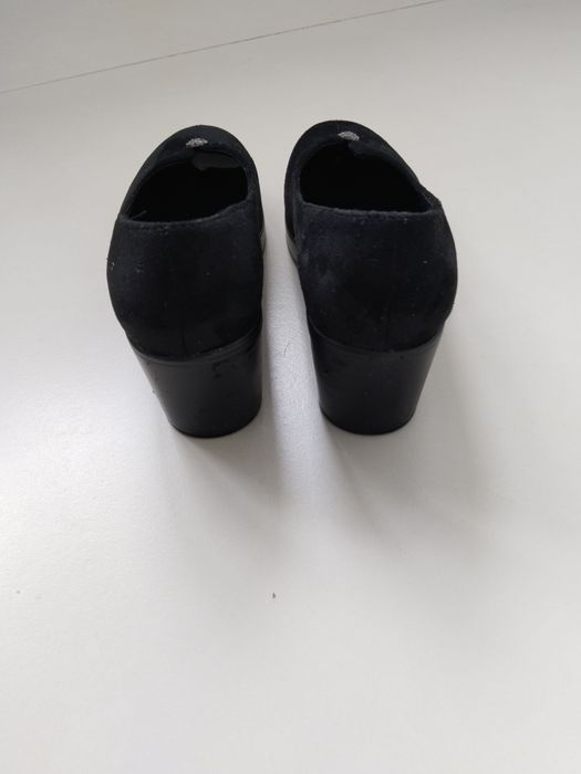 Продам женские босоножки