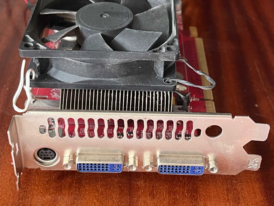 Видеокарта MSI GeForce 9600 GSO