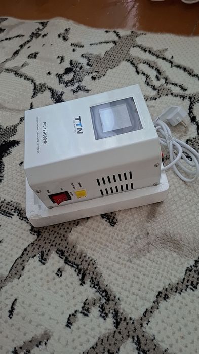 Продаю автоматический стабилизатор напряжения TTN PC-TFR500VA