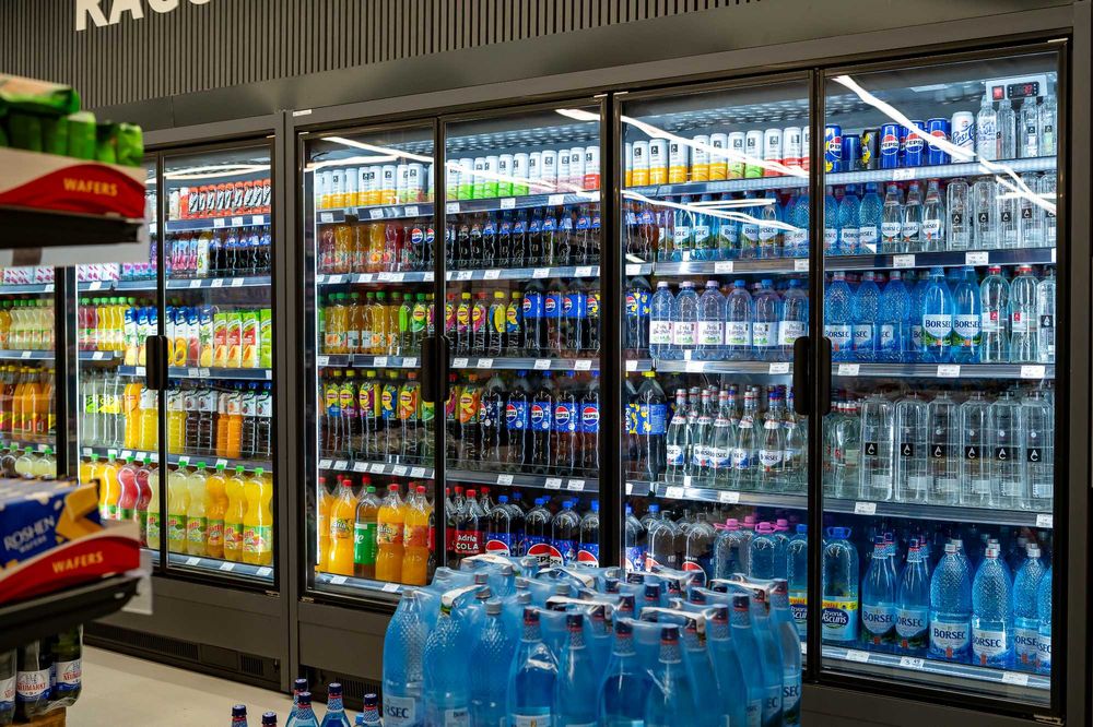 Vitrina Frigorifica Supermarket 3,82m / 6 usi/ Agregat Extern / Nou