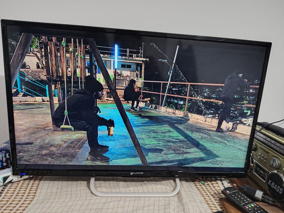 Plasma con wifi y moderna