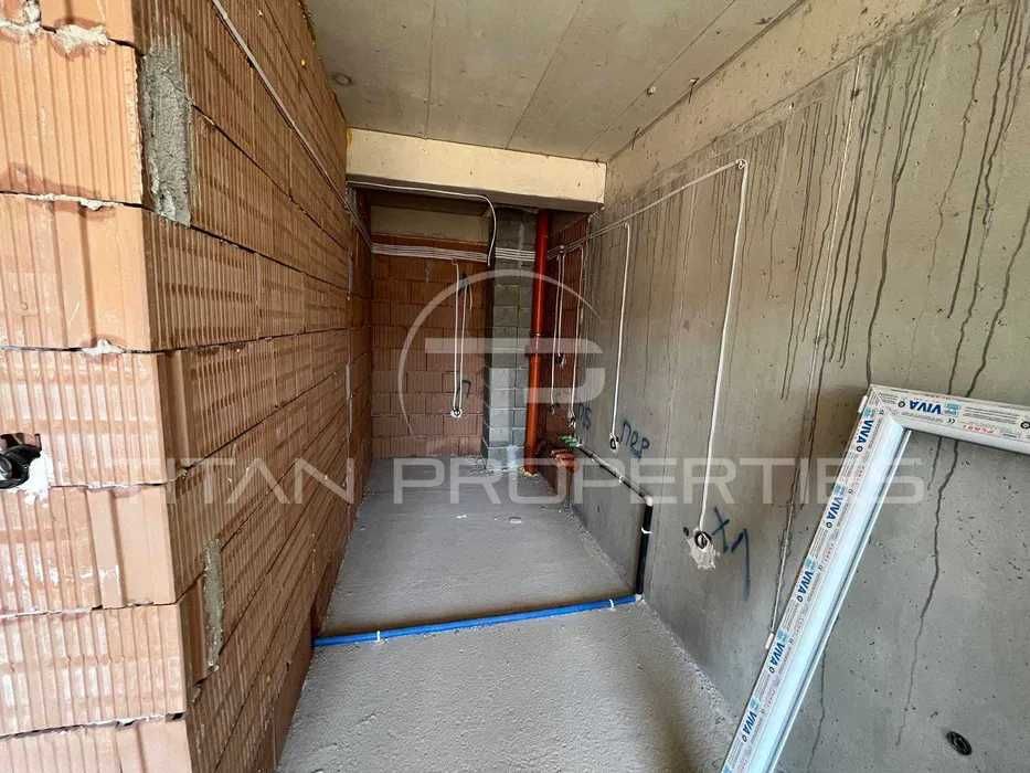 Продава се Двустаен апартамент в Пловдив, Остромила - 80 кв.м за 893 €/кв.м - Снимка #2